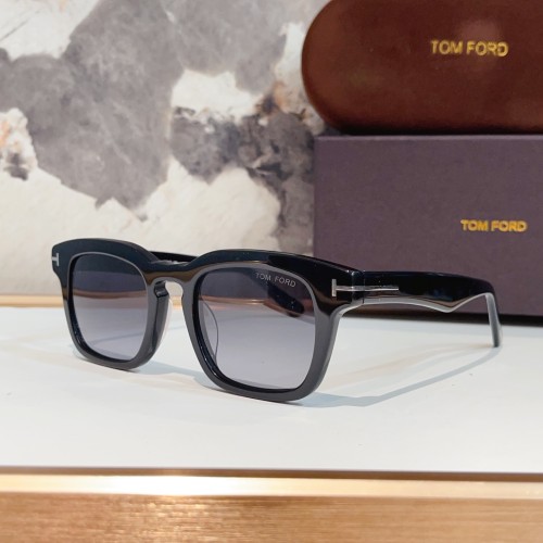 TOM FORD Designer sunglasses FT6025