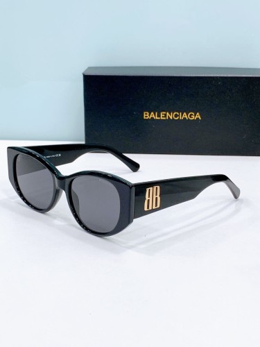 Balenciaga replica Black sunglasses BB0455S