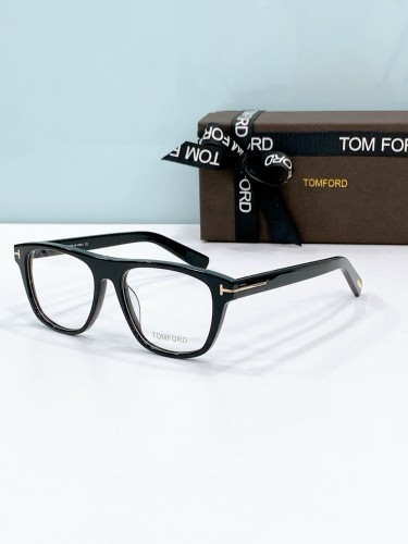Tom Ford eyewear frame FT 5902