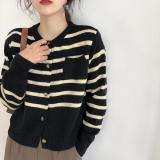 條紋開衫毛衣 兩件NT$1296