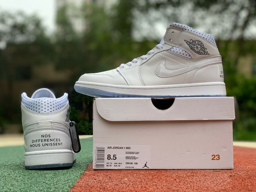 aj1白波点Air Jordan 1 水晶底AJ1 Mid Nos Differences Nous Unissent波点世界杯ci9100-100  尺码：36-4616