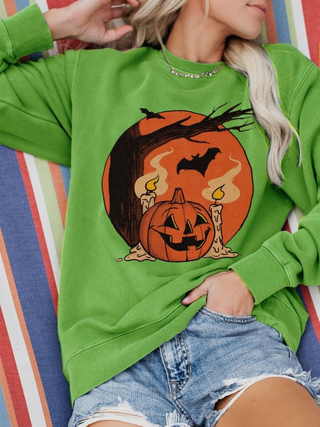 Vintage Pumpkin Scene Halloween Classic Sweatshirt
