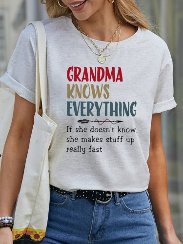 Grandma Knows Everything Women's Funny Grandma T-Shirt Top