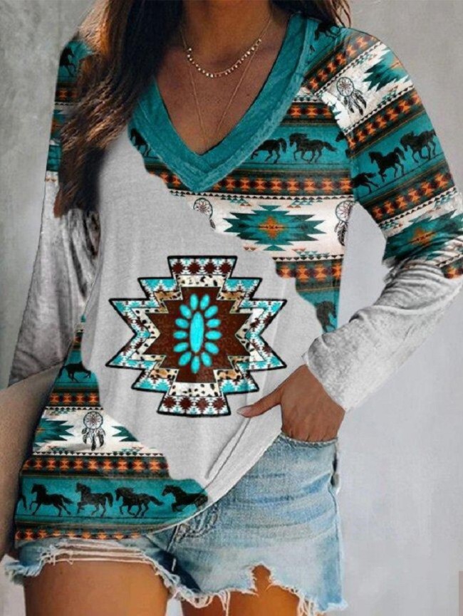 Aztec Pattern Western Wear Lover Women's Long Sleeve V Neck Sweatshirt