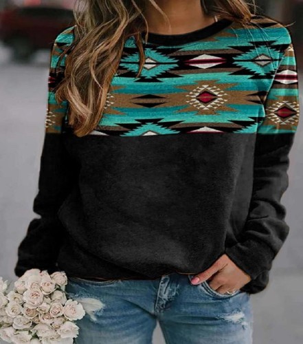Women's Western Wear Lover Aztec Pattern Style Long Sleeve Sweatshirt