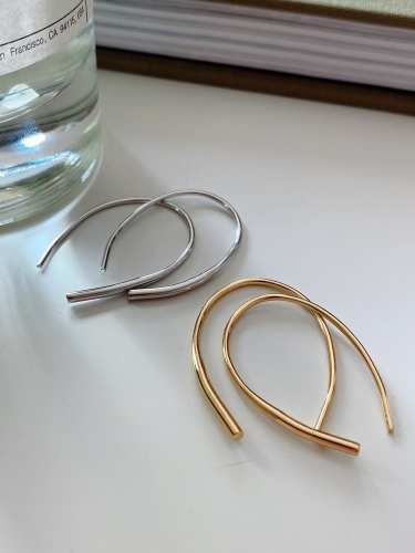 925 Sterling Silver Minimalist U-Shaped Hook Earring