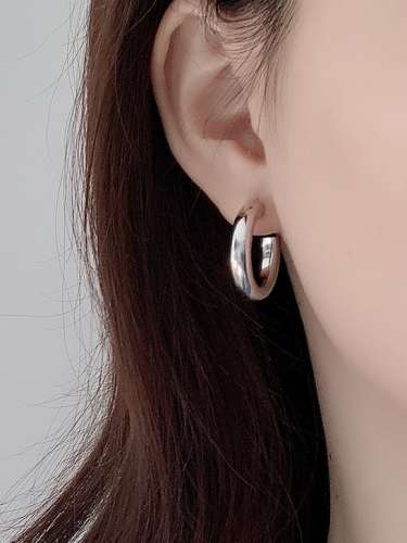 925 Sterling Silver C Shape Round Minimalist Stud Earring