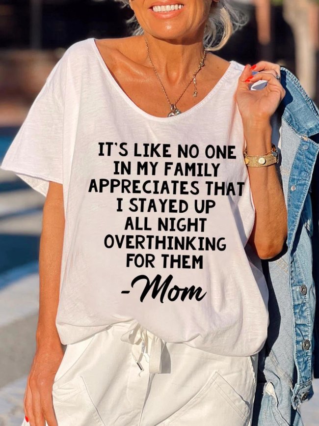 Women's Funny Saying Tee Overthinking Mom Vintage Short Sleeve T-Shirt