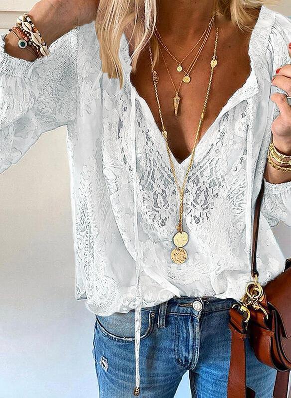 V neck lace pullover top