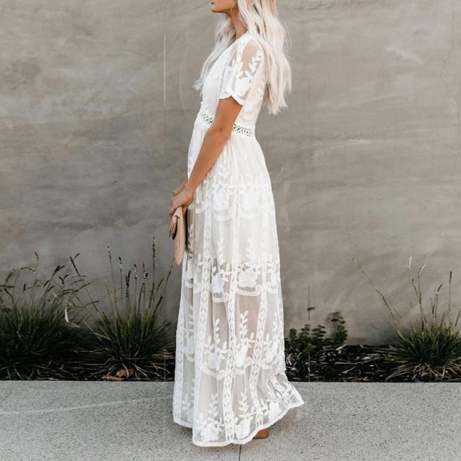 Pure color layers v-necked lace dress