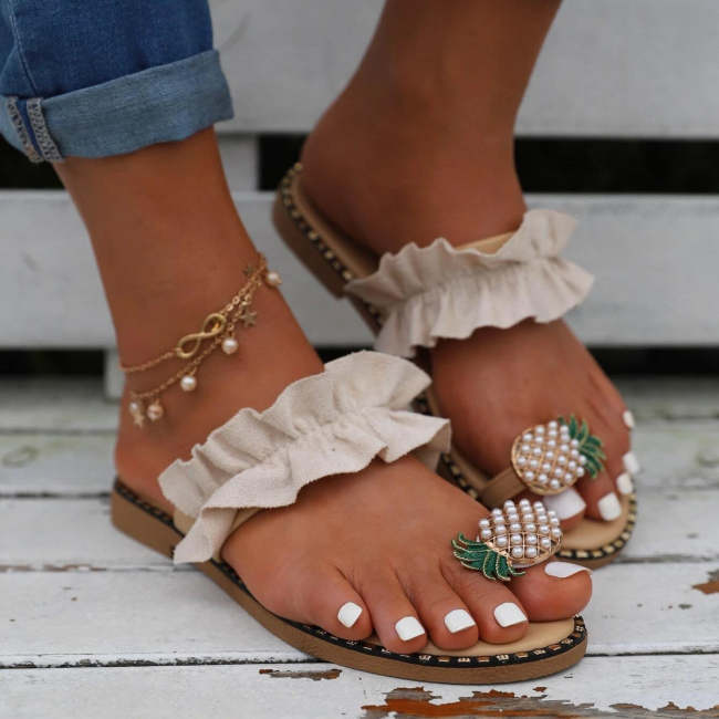 Faux Pearl & Pineapple Decor Toe Post Thong Sandals