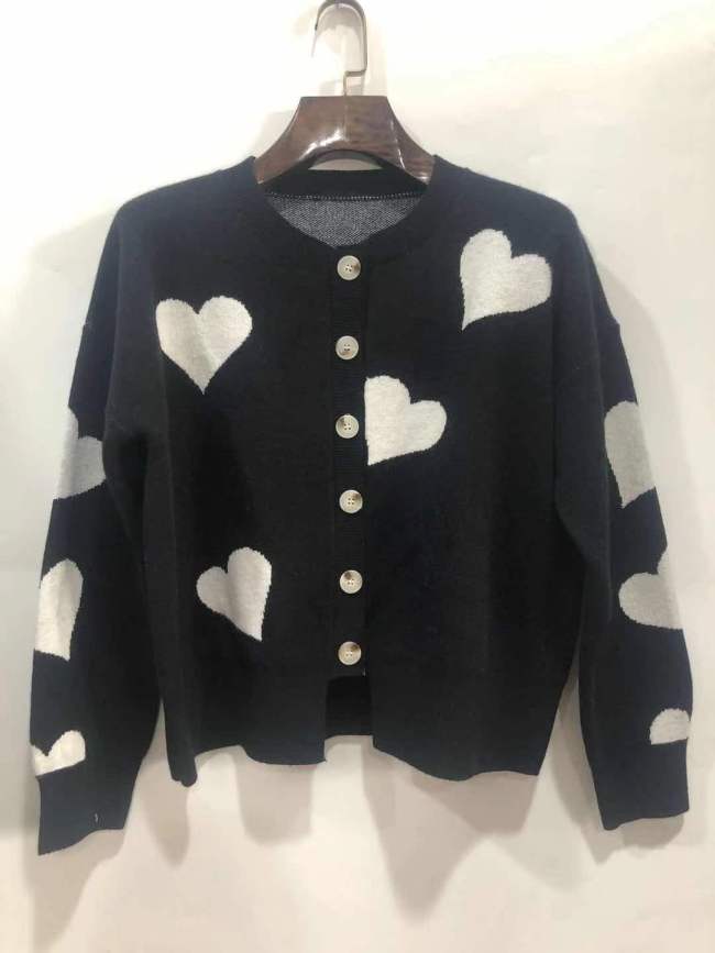 Women's Sweater Love Heart Pattern Single Breasted Knit Cardigan Sweater