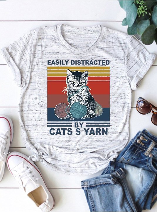 Easily Distracted By Cat ￥ Yarn Graphic Tee