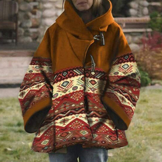 Beth Dutton Cloak Poncho on Yellowstone Kelly Reilly White Poncho Cloak Horn Button Coat