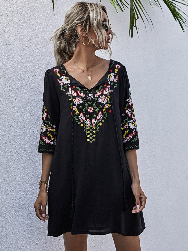 Women's Boho Dress Crew-Neck A-Line Long Sleeve Embroidery Floral Mini Dress