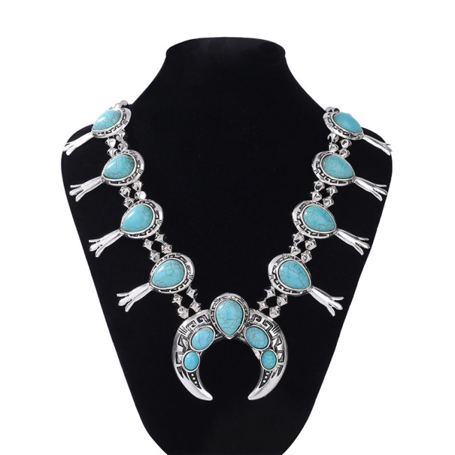Bohemian Style Tribal Turquoise Necklace Horn Pendant Alloy Plating Necklace