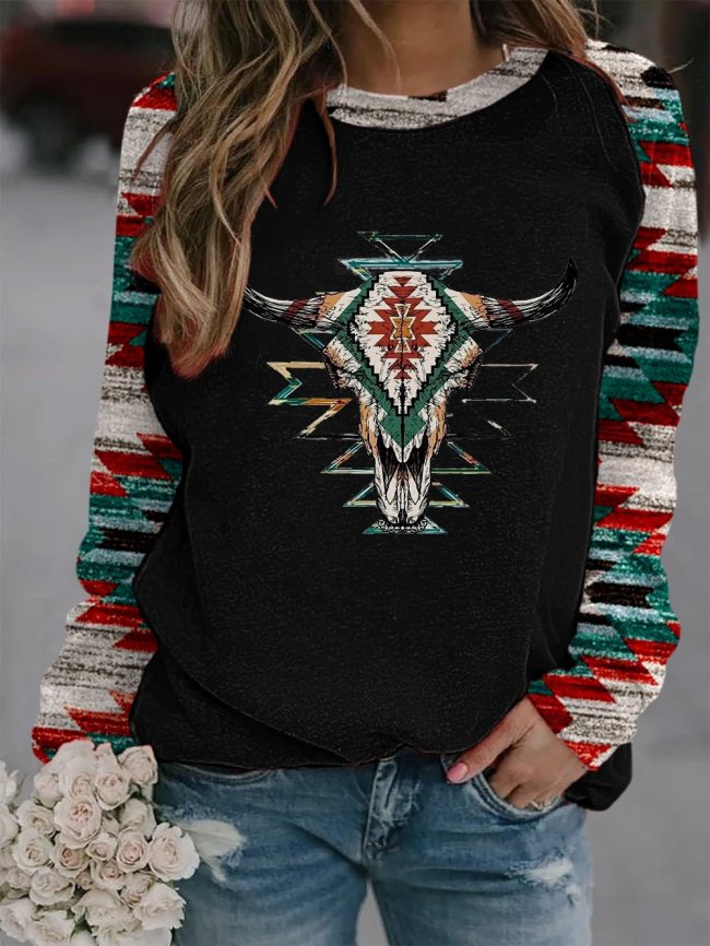 Women's Western Aztec Bull Skull Print Casual Crewneck Sweatshirt