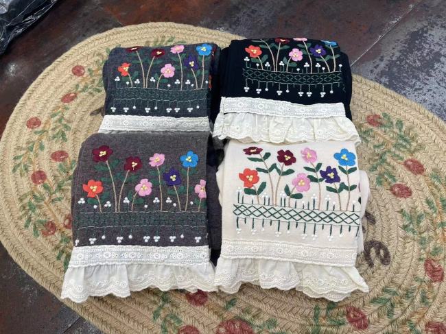 Women's Leggings Ethnic Embroidery Floral Casual Leggings
