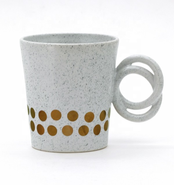 High quality 10oz creative tea coffee water mug cup ceramic with 3d handle