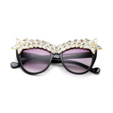 10528 Superhot Eyewear Luxury Oversized Diamond Cat Eye Sun glasses Shades Jewels Crystal Rhinestone Women Sunglasses