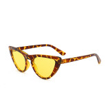 10829 Superhot Eyewear 2018 Fashion Cat Eye Sunglasses Women Brand Designer Cateye Sun glasses 90s Retro Vintage Shades