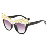 10528 Superhot Eyewear Luxury Oversized Diamond Cat Eye Sun glasses Shades Jewels Crystal Rhinestone Women Sunglasses