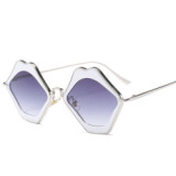 12632 Superhot Eyewear 2019 Fashion Lip Shape Women Sunglasses