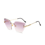 10835 Superhot Eyewear 2019 Fashion Tinted Women Sun glasses Rimless Pointed Cat Eye Sunglasses