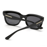 The New Candy Color Sunglasses Men and Women General Sunwear Transparent Color Glasses Hipster Necessary Eyewear 126601