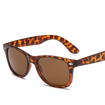 Superhot Men and Women Vintage Anti-UV400 Sports Classical Brand Designer Sunglasses 82701