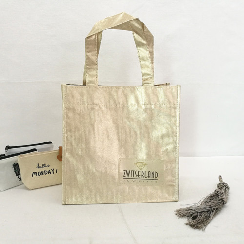 Cheap and mass sale laser laminated non woven wedding gift shoulder tote bag