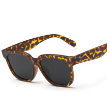 Newest Women Fashion sunglasses Europe and America Sun glasses Cool Eyewear Oculos de sol feminino 128801