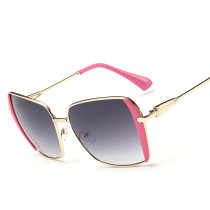 New Women Square Sunglasses High Quality Metal Frame Sun Glasses Red Frame Fashion Vintage Gafas Oculos De Sol Feminino 131401