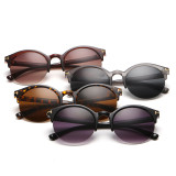 Classic Fashion Men And Women Brand Designer Half-lens Sunglasses 127901