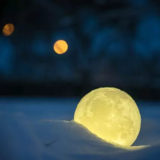 Air Humidifier 3D USB LED Magical Moon Night Light Moonlight Table Desk Moon Lamp Home Decor