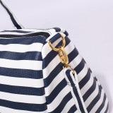 2019 new short-distance travel duffel simple hand bag shoulder Striped handbag
