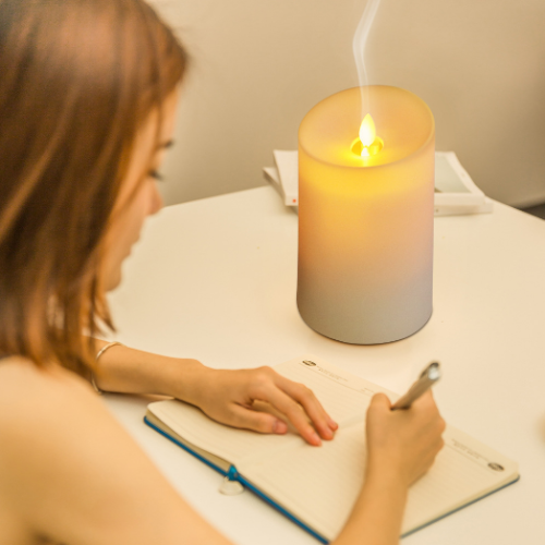 Innovative candle Oil Aroma Diffuser as a Gift Essential Oil Diffuser CAR Ultrasonic Humidifier Usb Purifying Air