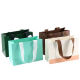 wholesales China paper bags suppliers cheap custom logo and printed shopping gift bags