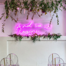 High Quality Vintage Valentine's Day Decoration Custom Acrylic Led Wall Letter Sign 3d Neon Sign For Wedding