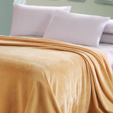 Wholesale solid color fleece/flannel blanket summer blanket /coverlet soft cheap