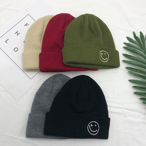 Wholesale Acrylic Winter Knitted Cap Custom Embroidered Beanie