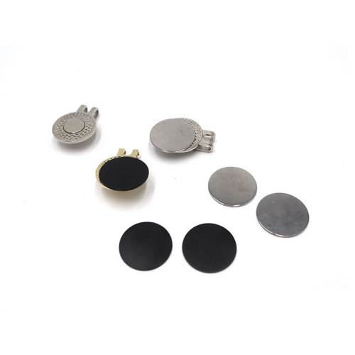 Holding Black/Silver Ball Marker Steel Magnetic Golf Hat Clip