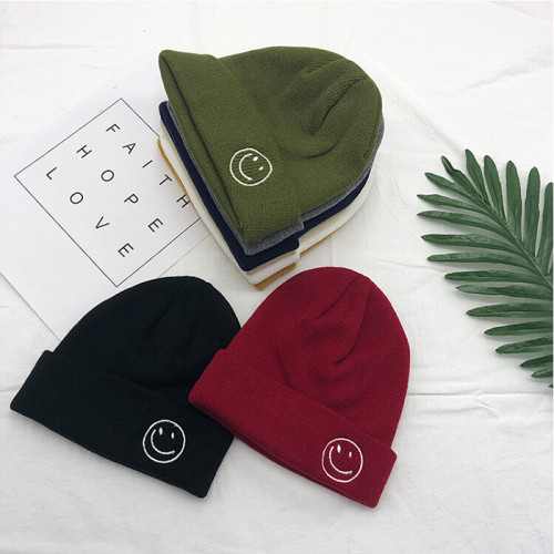 Wholesale Acrylic Winter Knitted Cap Custom Embroidered Beanie