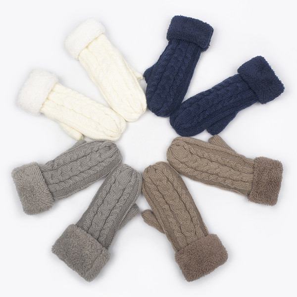 Wholesale jacquard mittens with fleece linen thicken winter mittens for adult plain solid color fleece mitten pattern