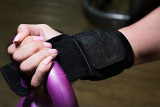 New Design Weightlifting Fitness Training Cowhide Gym Grip Gloves