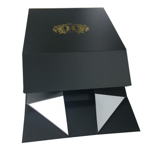 High quality  flat packed  dresses clothes packaging shipping box with magnet