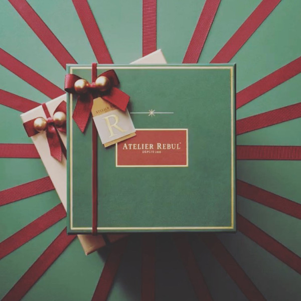 Hot sale High Quality Eco Friendly Paper Package Custom Christmas Costume Clothing Packaging EVE Gift Box