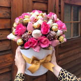 Paper Custom Hat Design Luxury Preserved Flower Packaging Cake Strawberry Desserts Round Gift Box