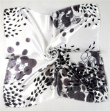 New 50*50 Elegant Spring Women Multifunction Hair Tie Headwear Design Retro Neckercief Printed Square Silk Scarf