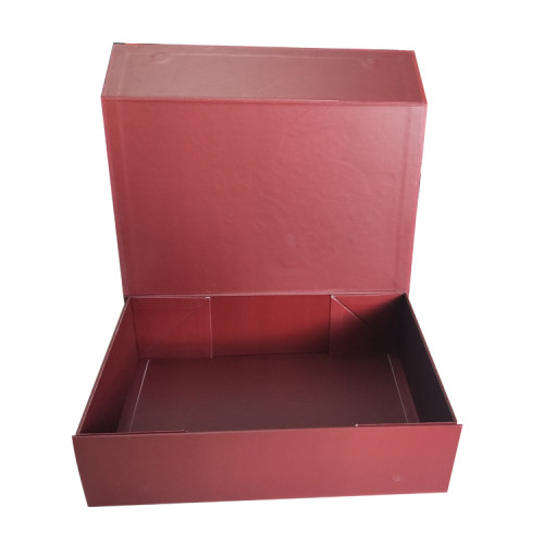 Custom Luxury  Rigid Cardboard Bespoke Paper  Magnetic Lid Gift Packaging Box for Clothes Shoes